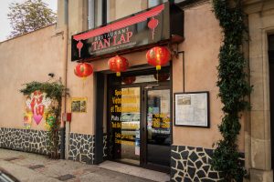Devanture et enseigne du restaurant Tan Lap