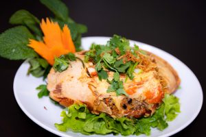 Crabe farci au restaurant Tanlap