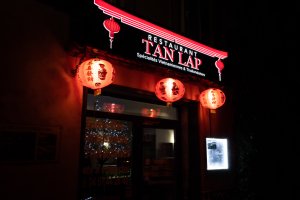 Devanture nuit restaurant tanlap